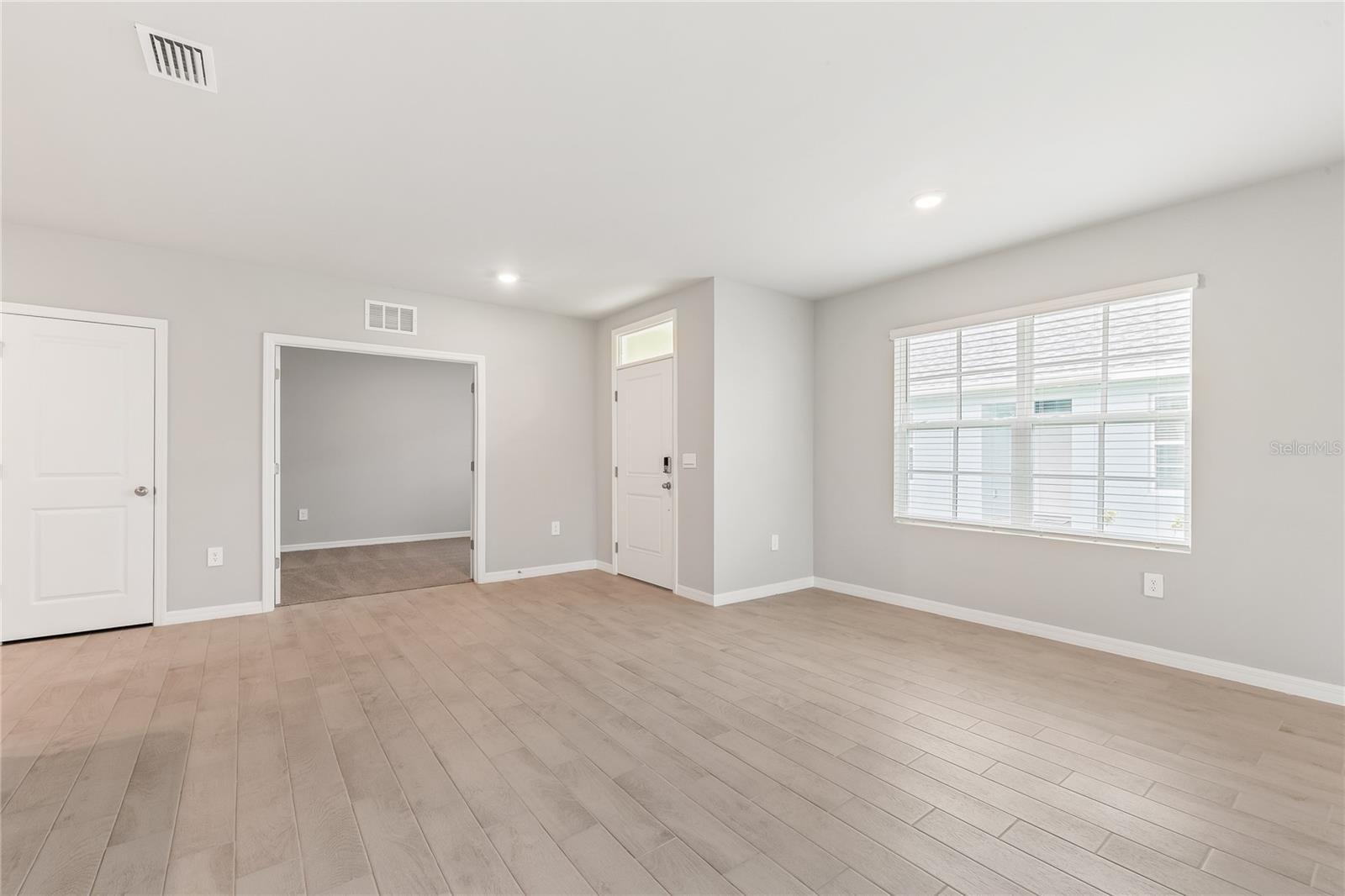 Image 5 of 36 For 2057 Royal Tern Circle