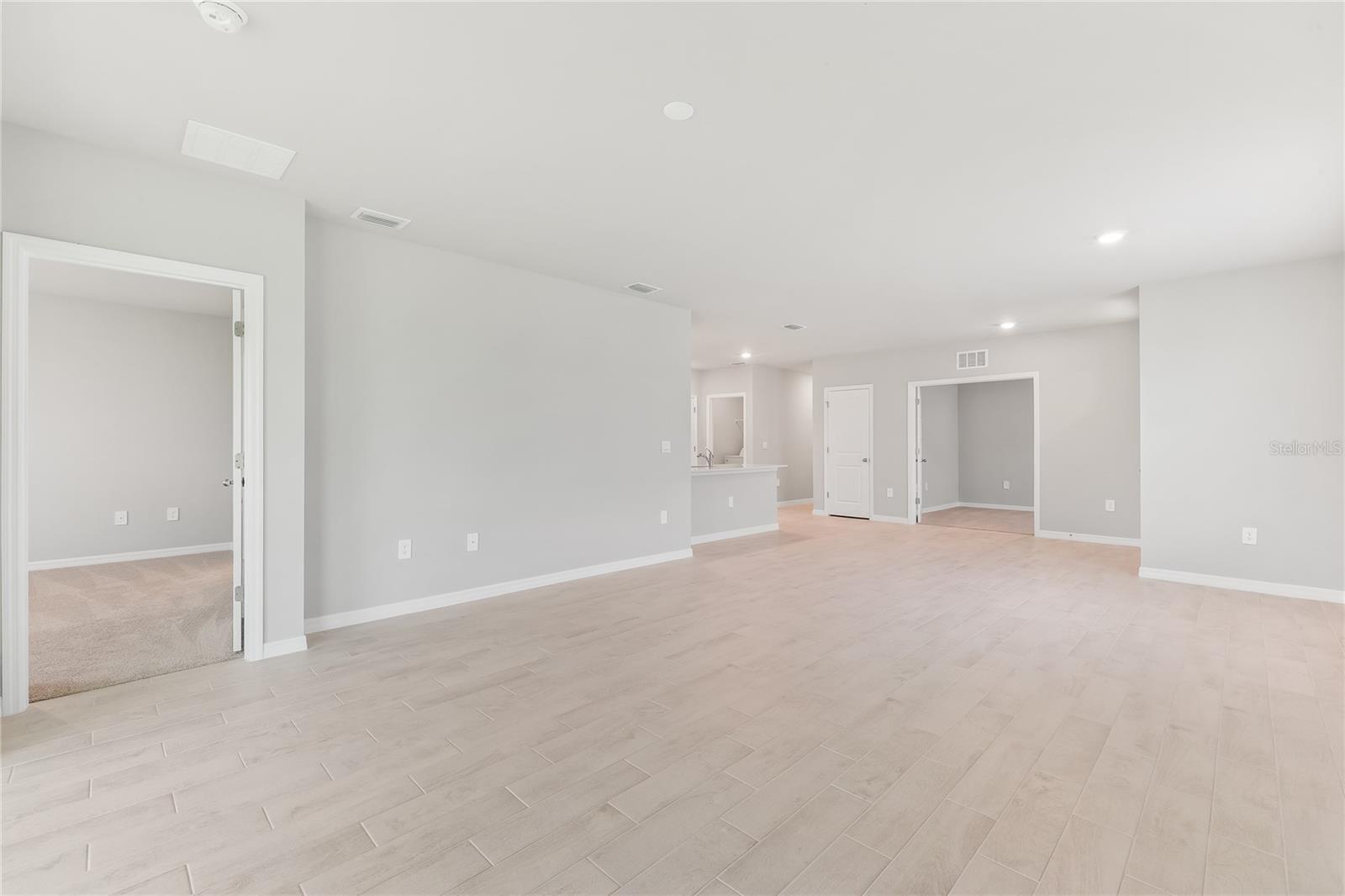 Image 7 of 36 For 2057 Royal Tern Circle