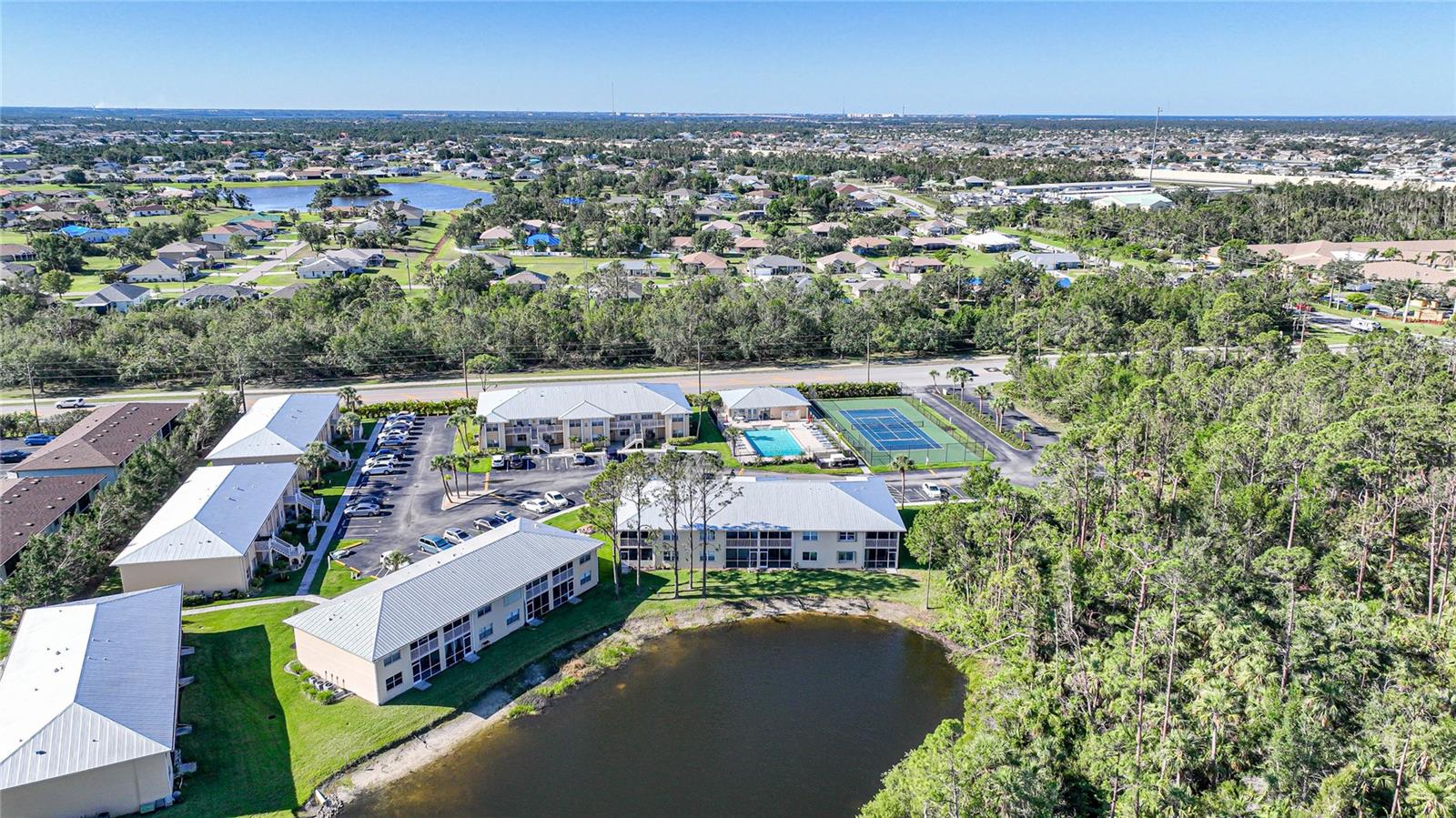 Image 35 of 36 For 25050 Sandhill Boulevard 2a4