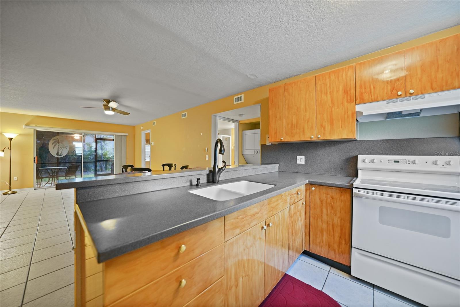 Image 7 of 36 For 25050 Sandhill Boulevard 2a4