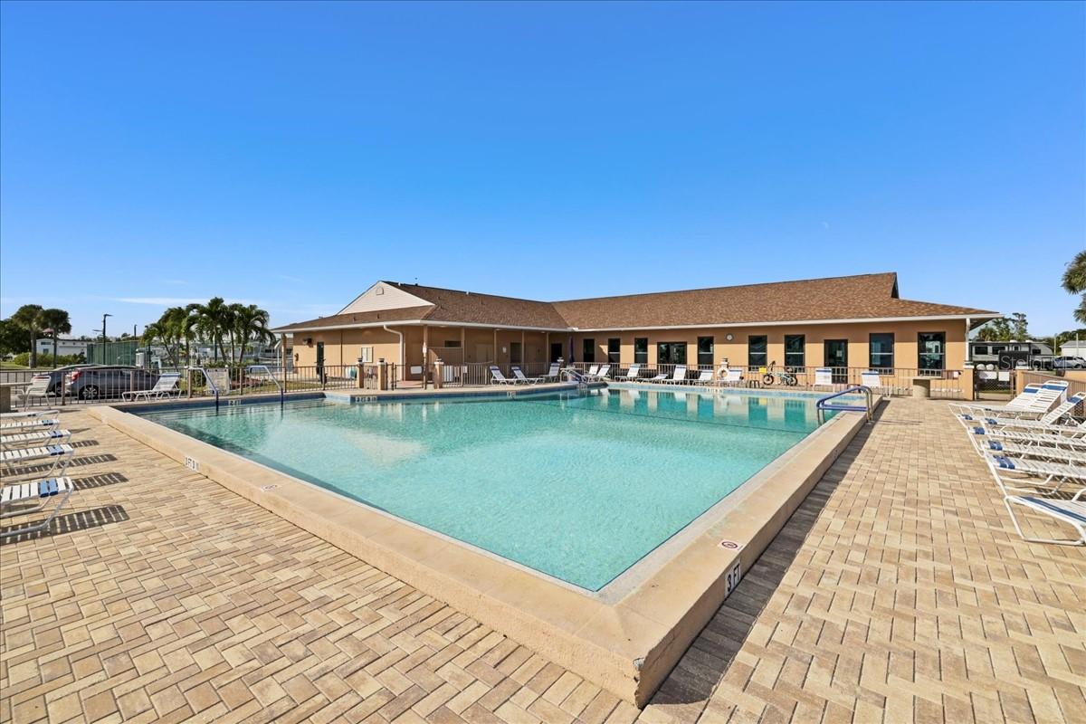 Image 19 of 22 For 19681 Summerlin Road 430