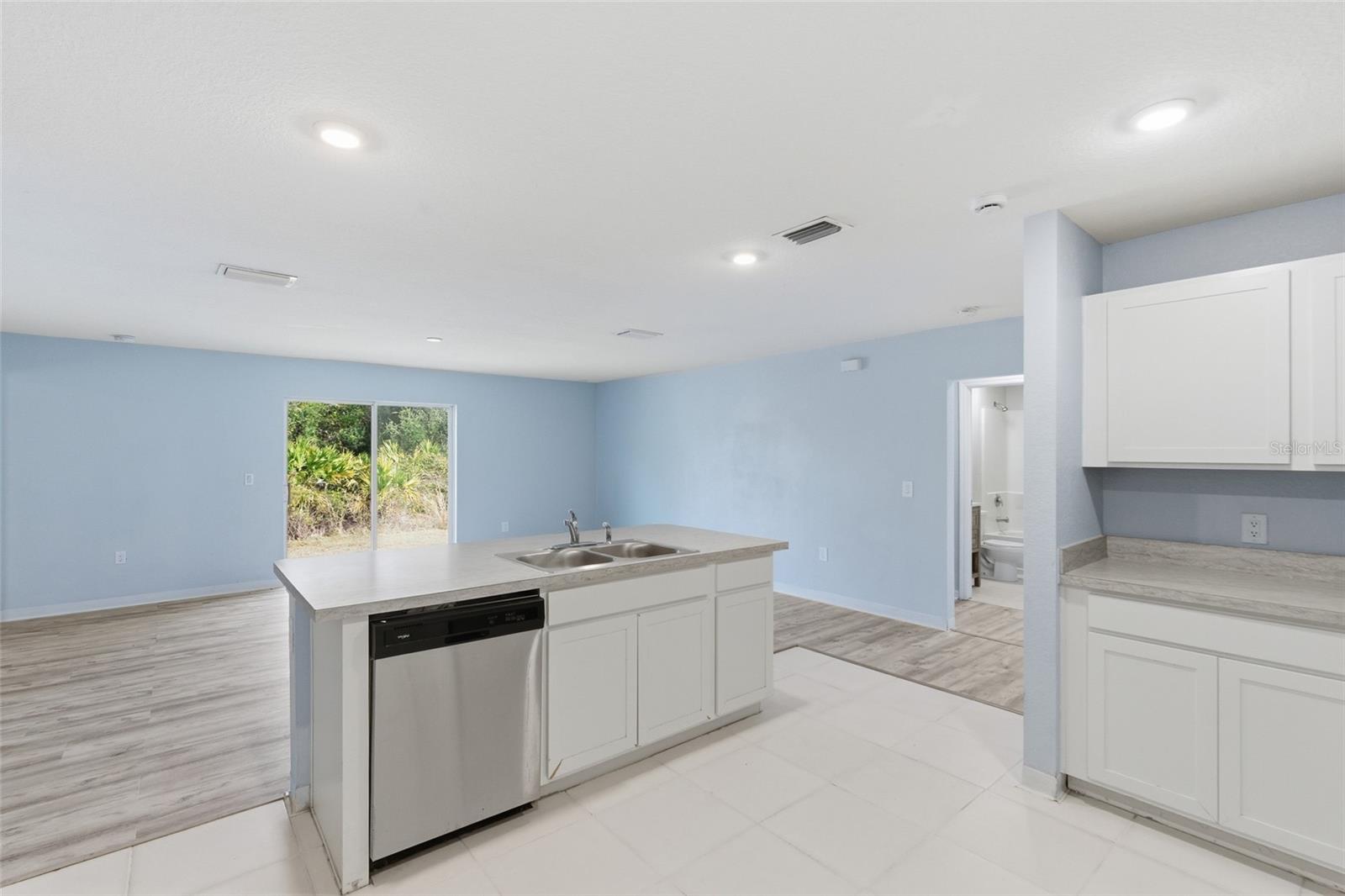 Image 12 of 24 For 23246 Abeline Avenue