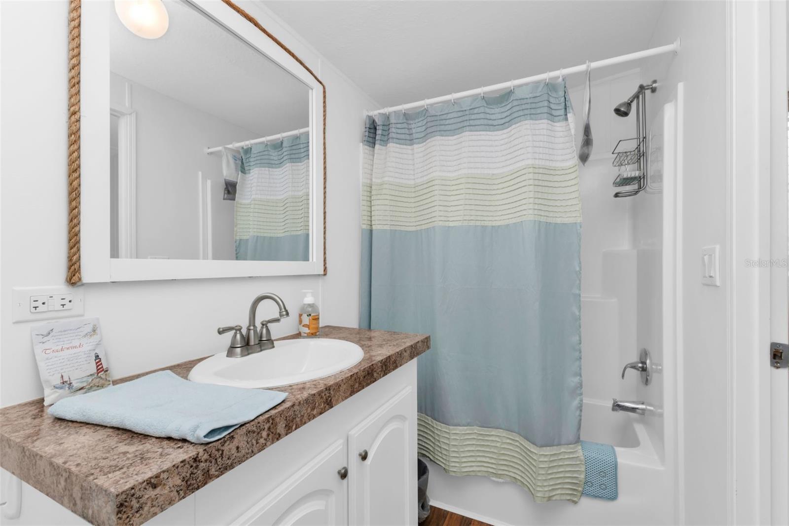 Image 19 of 43 For 1000 Kings Highway 287