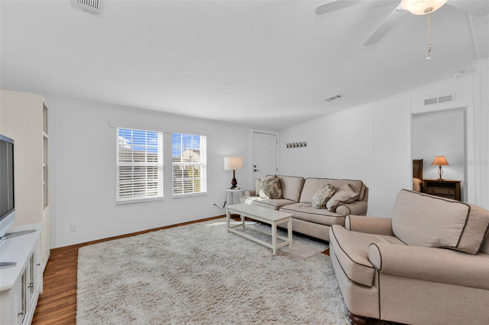 Image 6 of 43 For 1000 Kings Highway 287