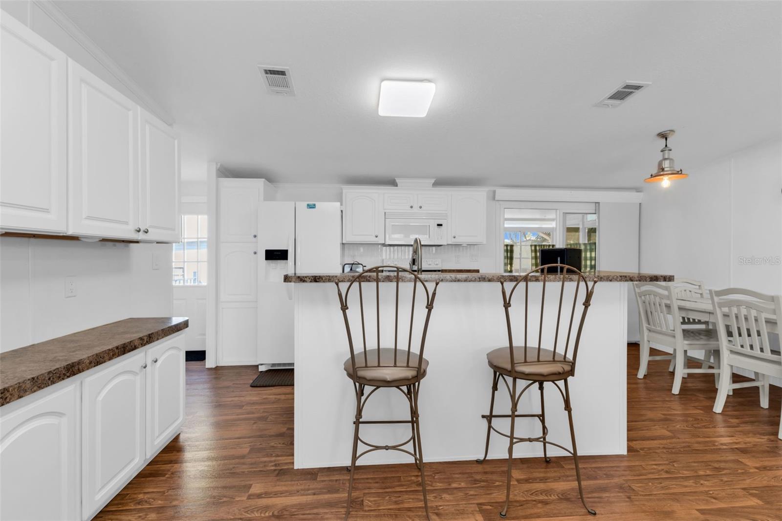 Image 7 of 43 For 1000 Kings Highway 287