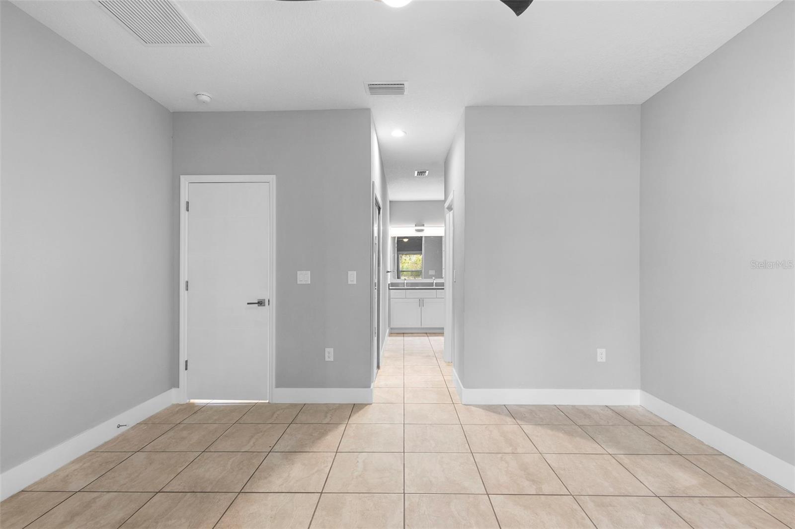 Image 16 of 25 For 242 Dirksen Drive