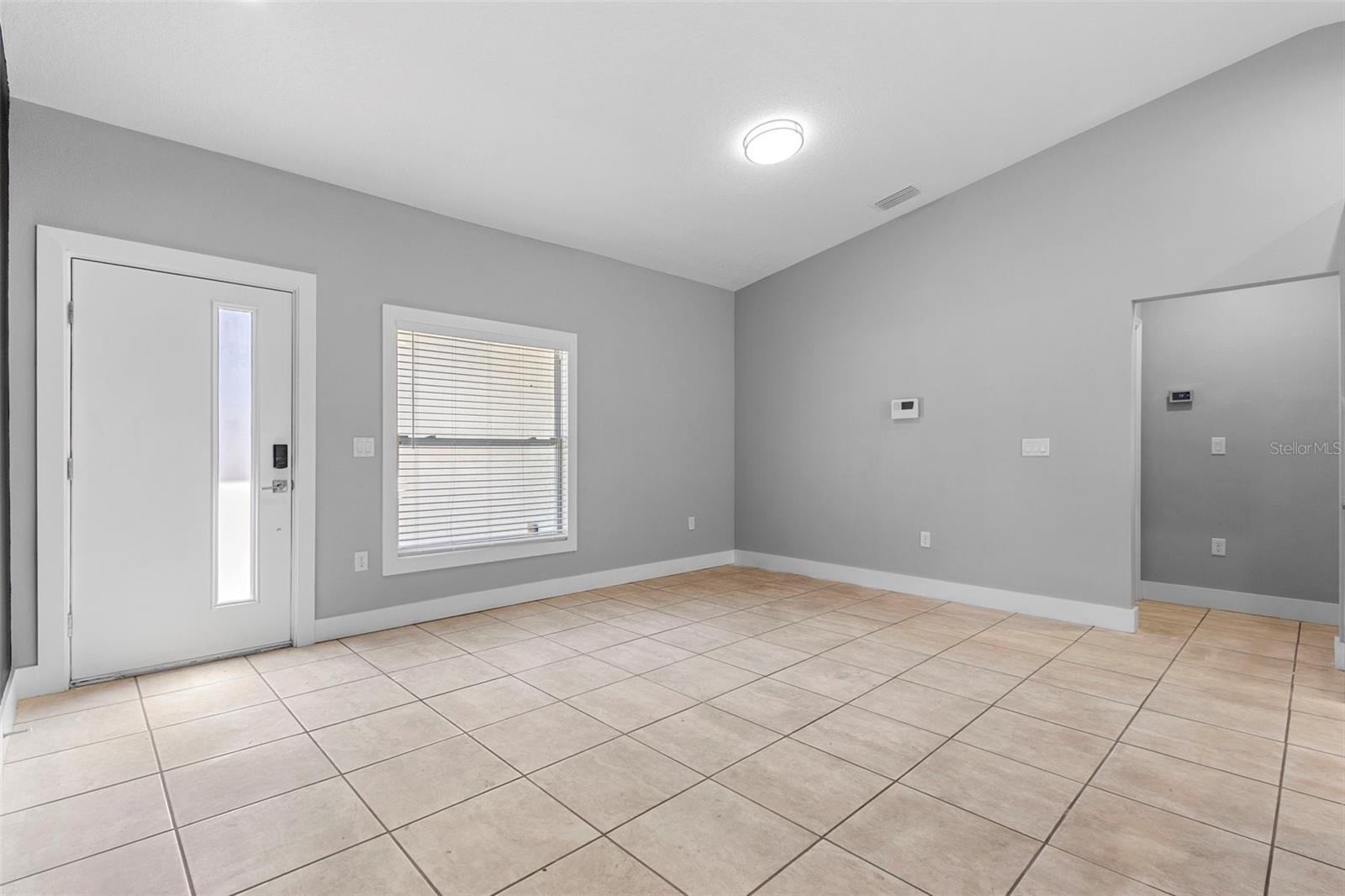 Image 7 of 25 For 242 Dirksen Drive