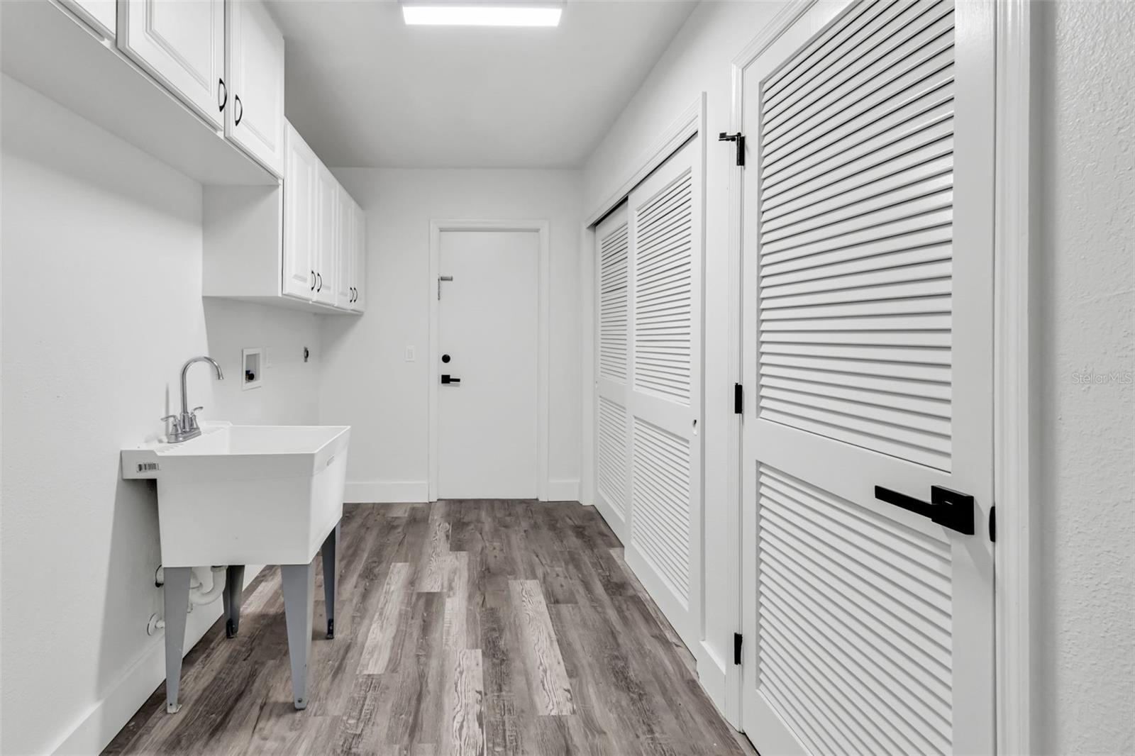 Image 29 of 30 For 2161 Aqui Esta Drive