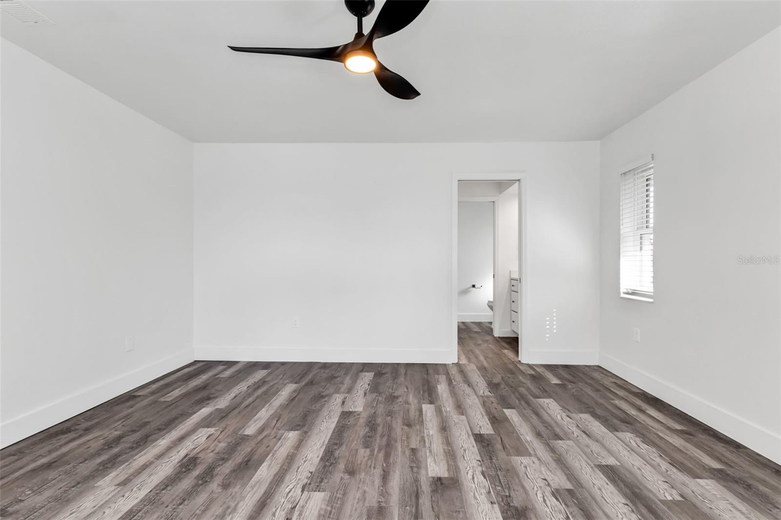 Image 9 of 30 For 2161 Aqui Esta Drive