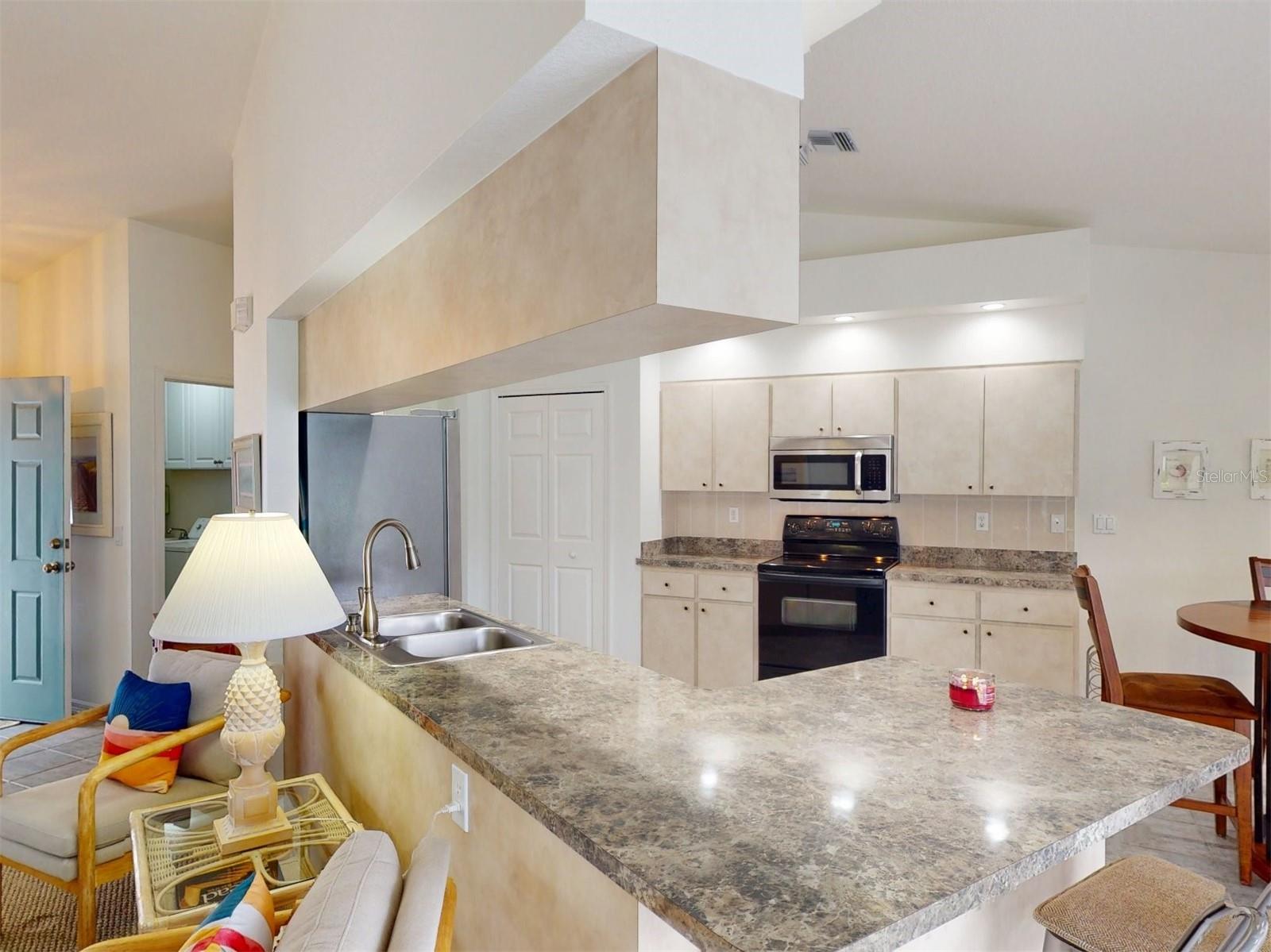 Image 14 of 78 For 18226 Brazil Avenue