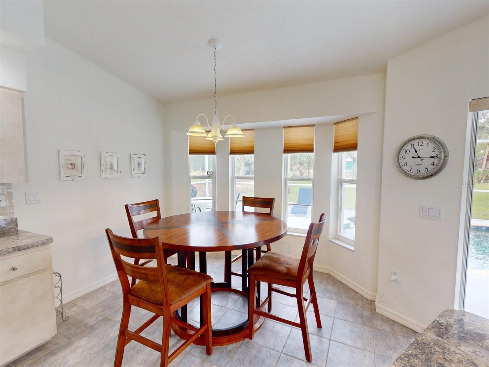 Image 23 of 78 For 18226 Brazil Avenue