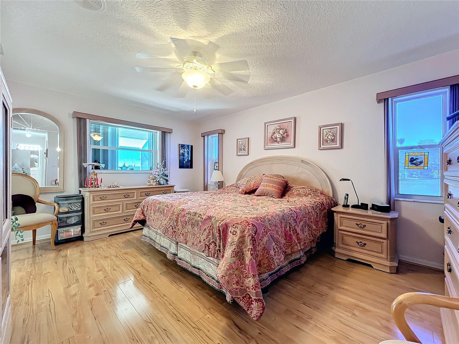 Image 13 of 22 For 4365 Aladdin Avenue