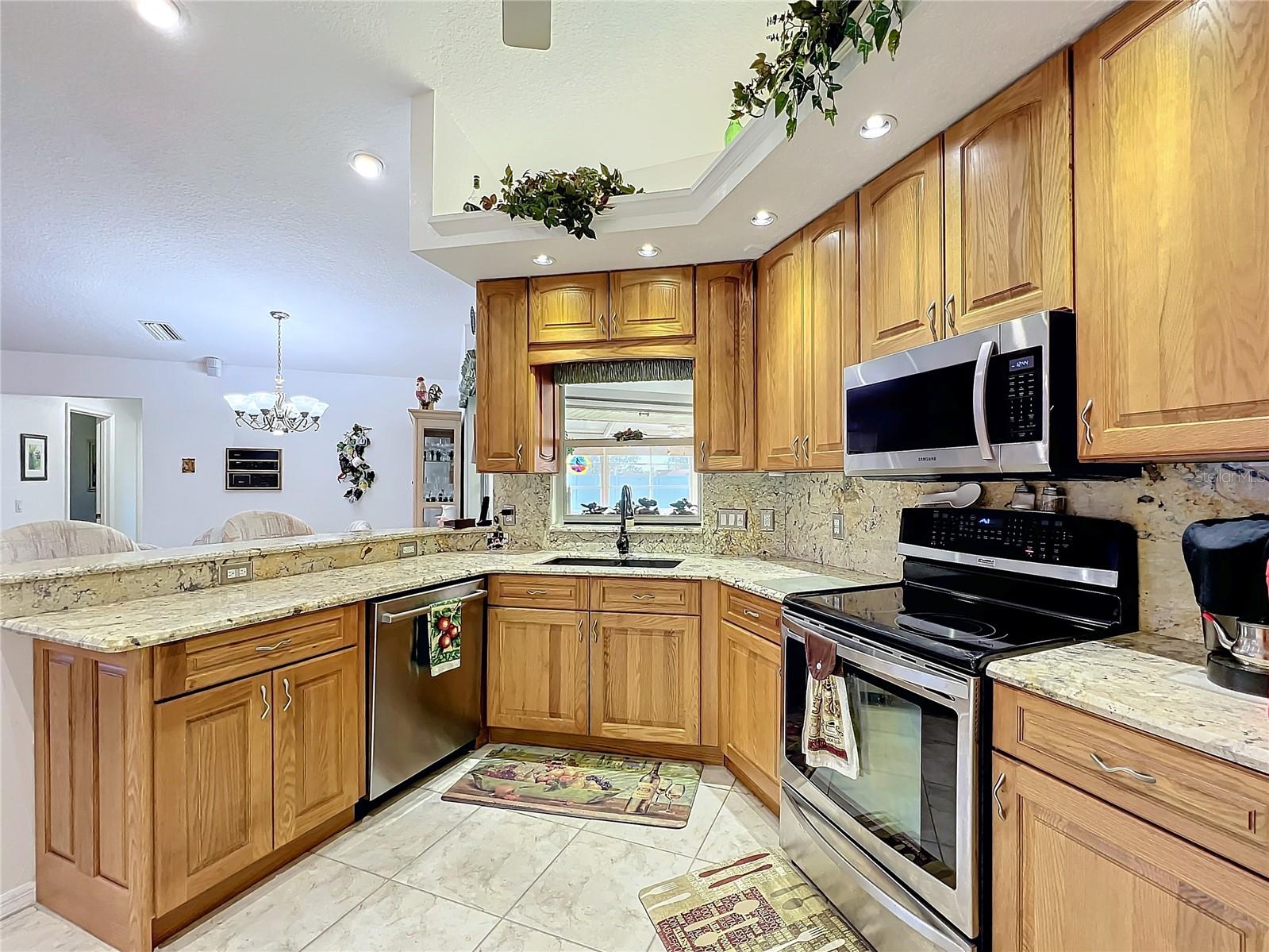 Image 7 of 22 For 4365 Aladdin Avenue