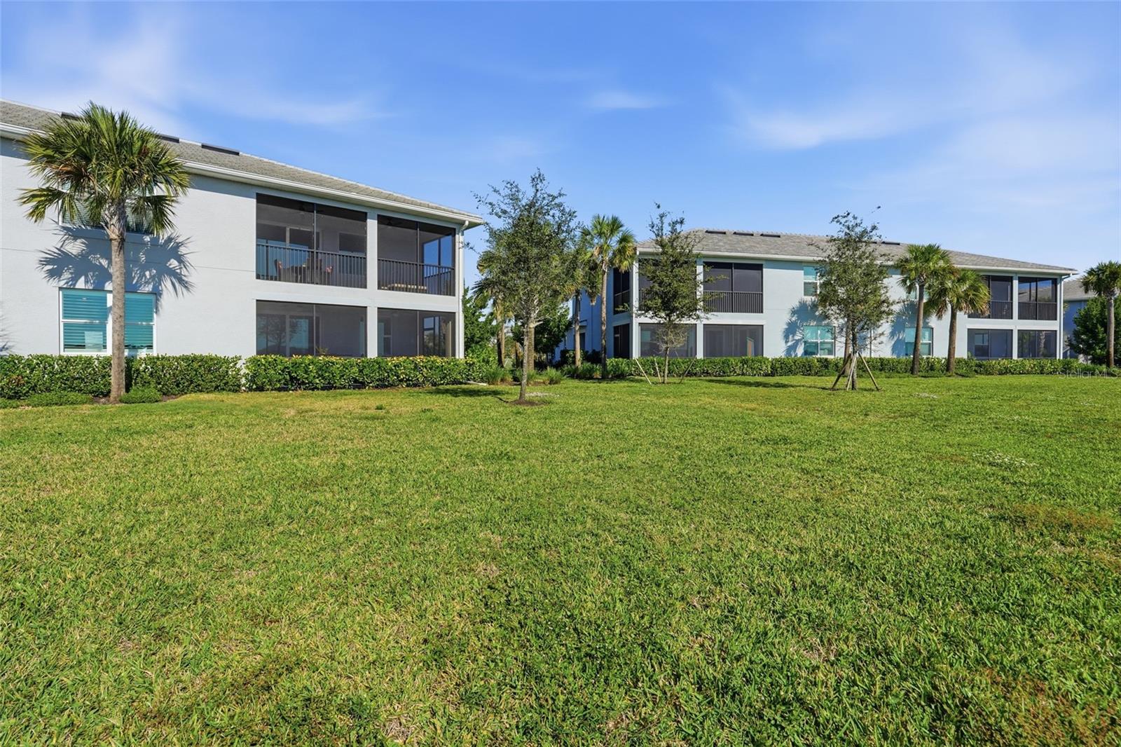 Listing photo id 33 for 14144 Poppy Field Loop 4211