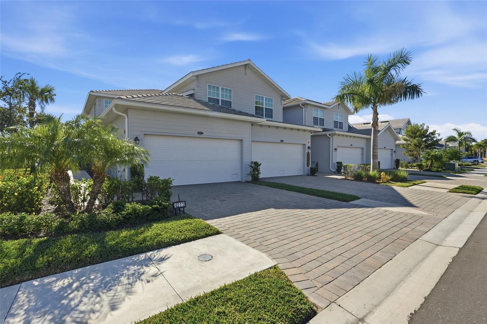 Listing photo id 36 for 14144 Poppy Field Loop 4211