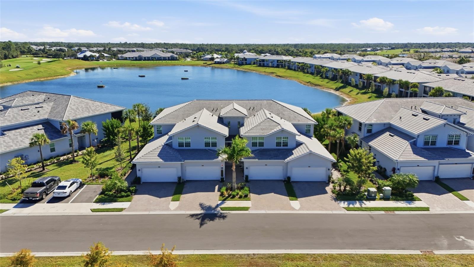 Listing photo id 37 for 14144 Poppy Field Loop 4211