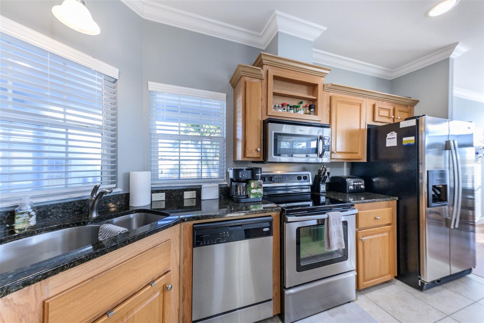 Image 16 of 60 For 2 Emden Circle