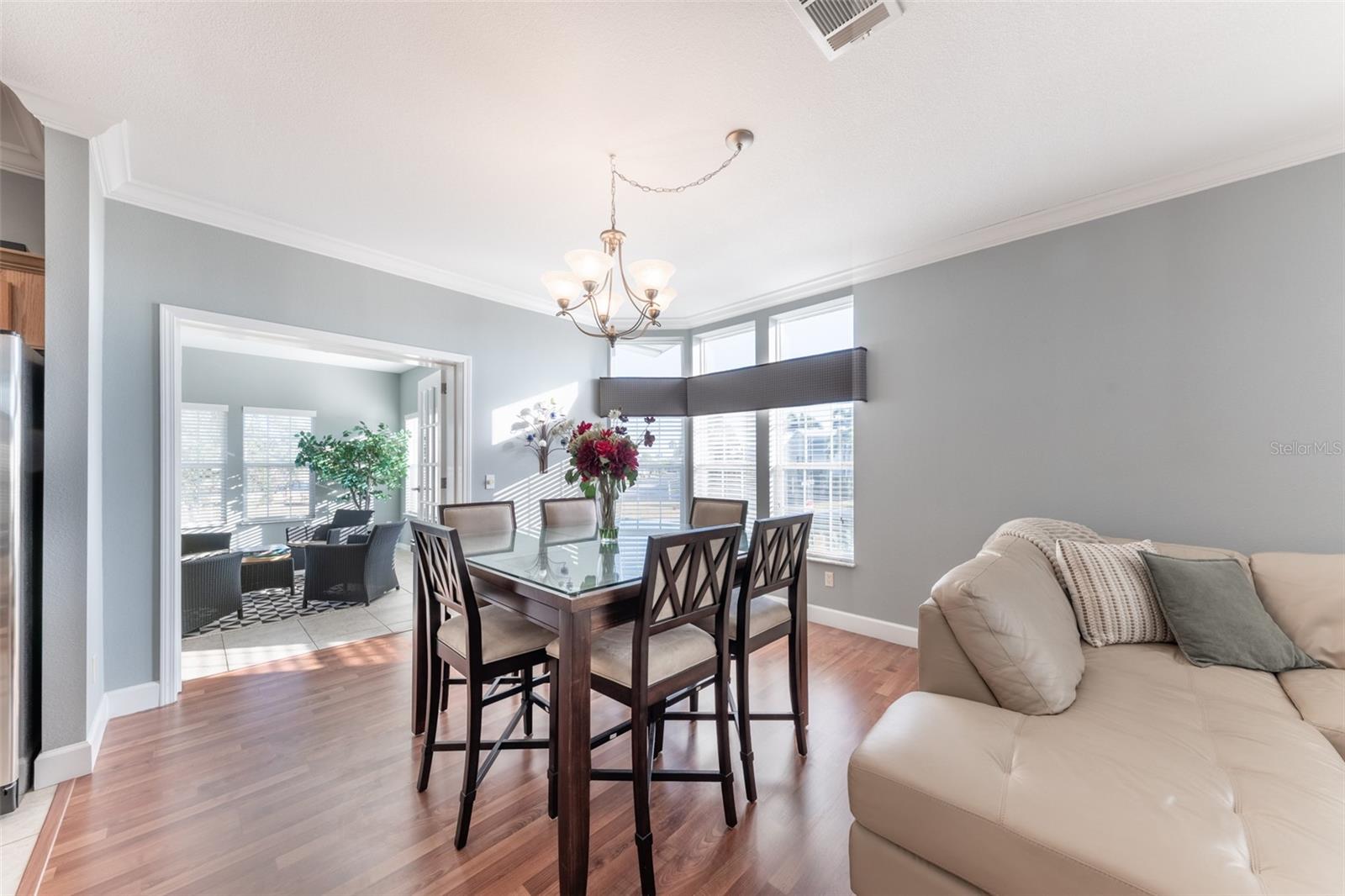 Image 20 of 60 For 2 Emden Circle