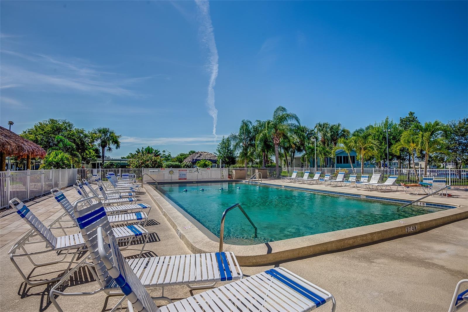 Image 4 of 60 For 2 Emden Circle