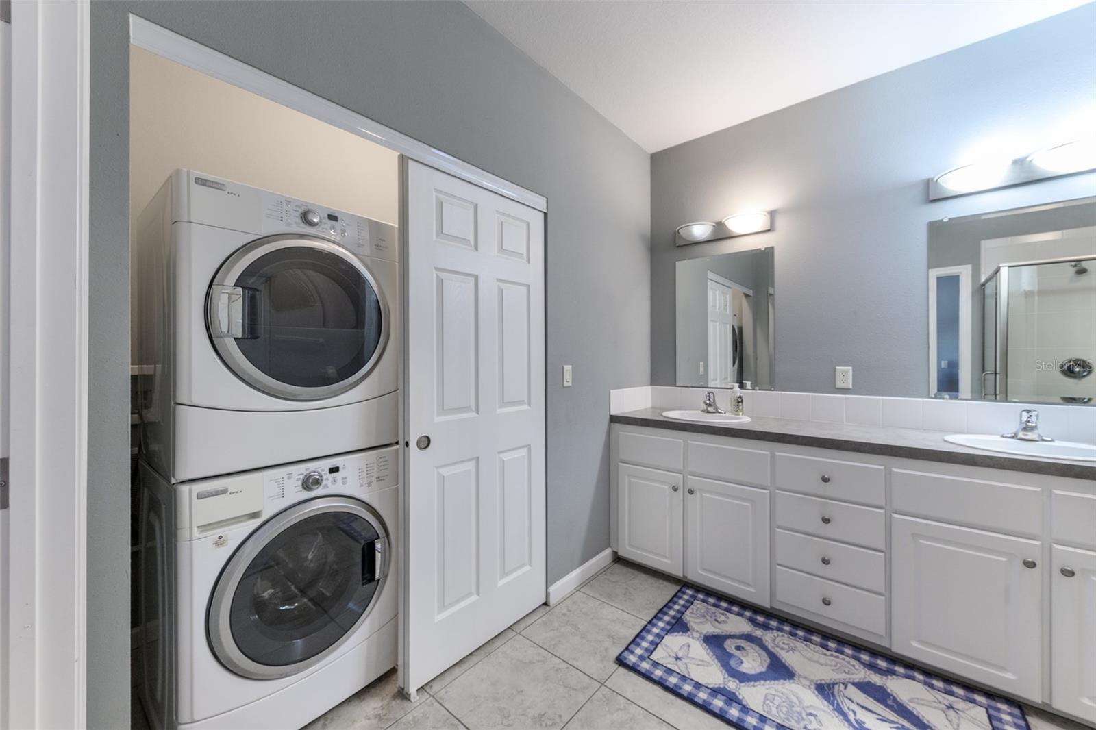 Image 41 of 60 For 2 Emden Circle