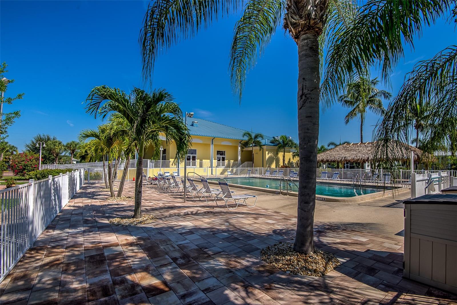 Image 52 of 60 For 2 Emden Circle