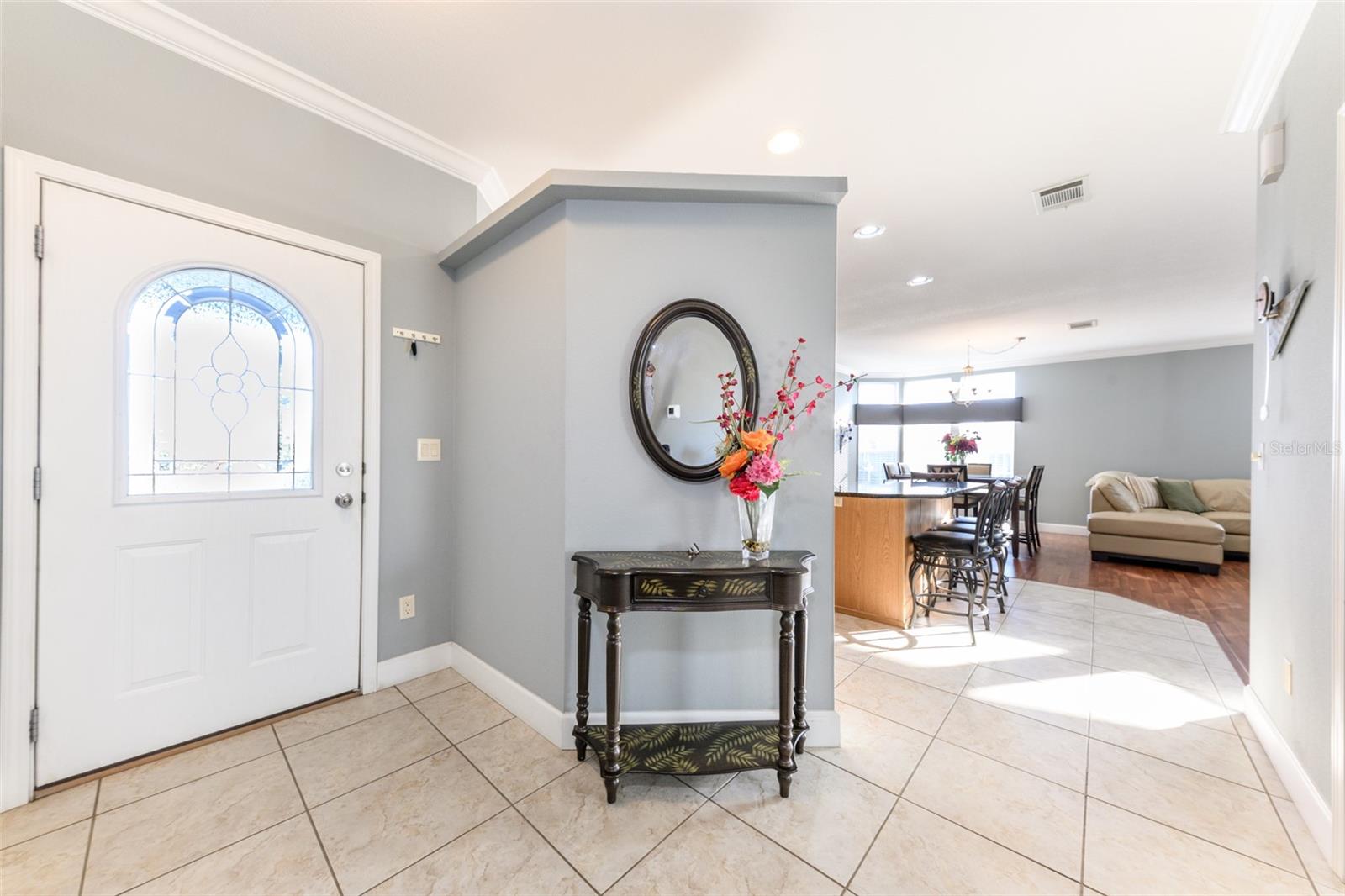 Image 9 of 60 For 2 Emden Circle