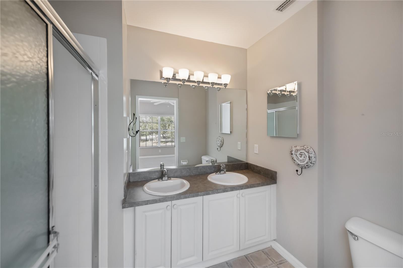 Image 25 of 60 For 2060 Willow Hammock Circle 201