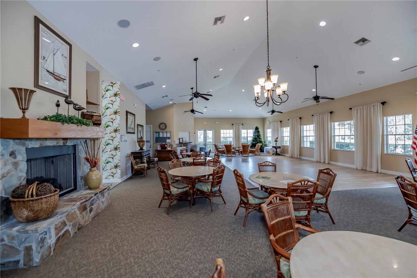 Image 49 of 60 For 2060 Willow Hammock Circle 201