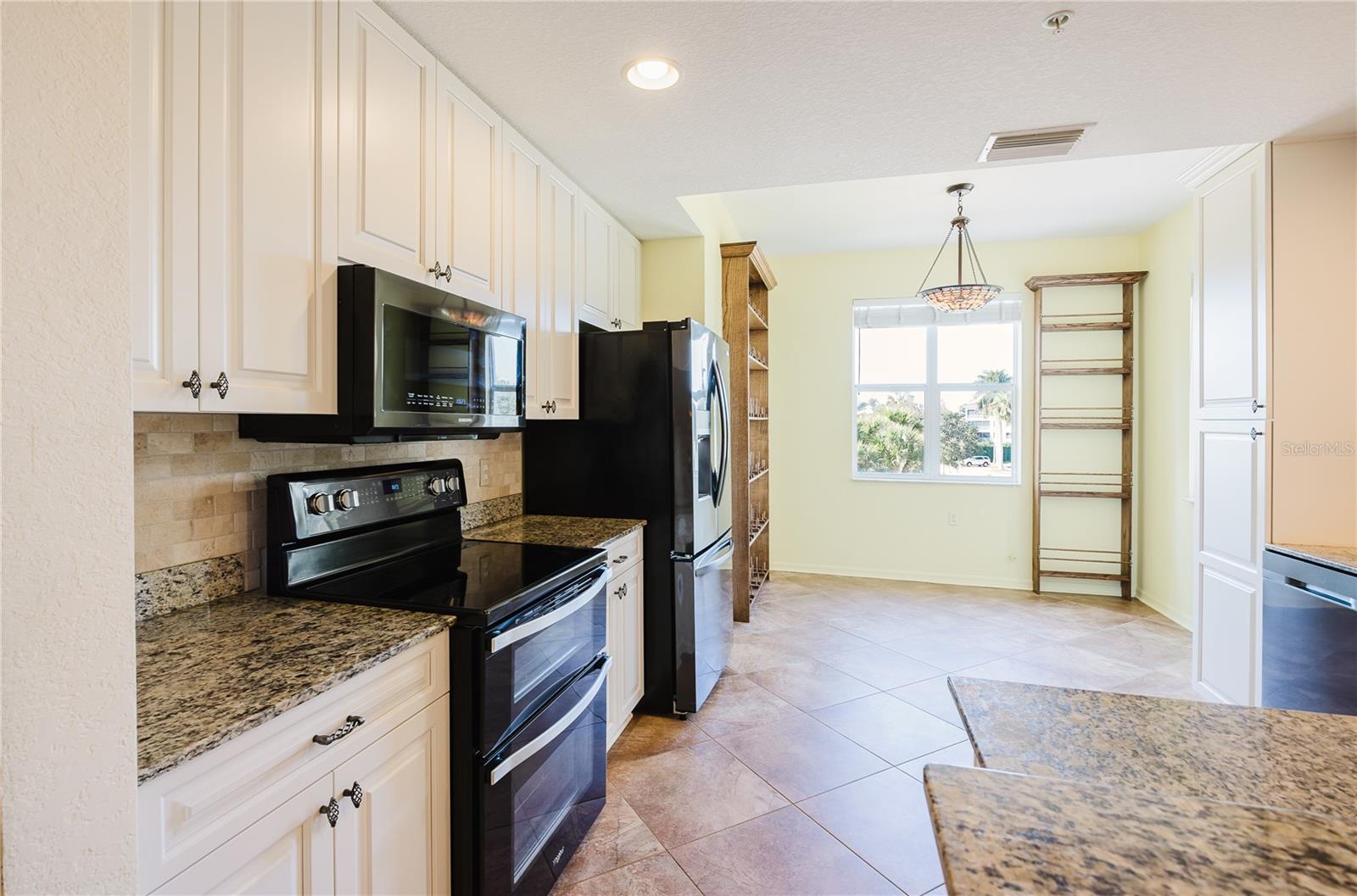 Image 12 of 40 For 255 West End Drive 1303