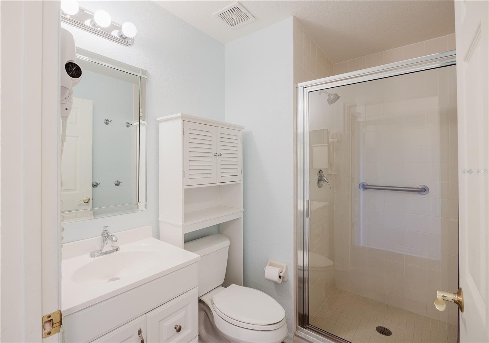 Image 23 of 40 For 255 West End Drive 1303