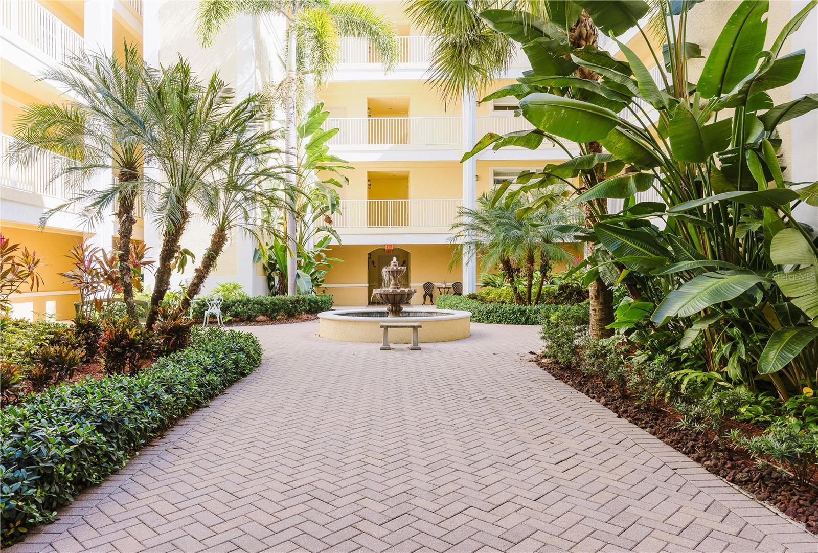 Image 27 of 40 For 255 West End Drive 1303