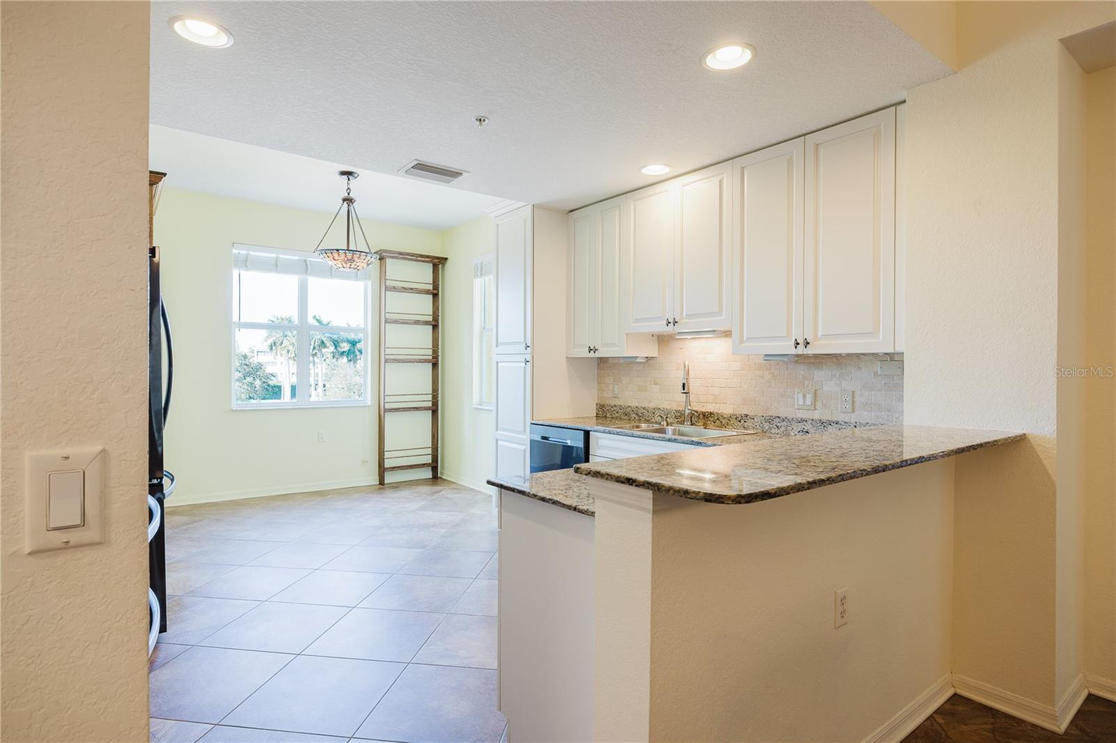 Image 8 of 40 For 255 West End Drive 1303