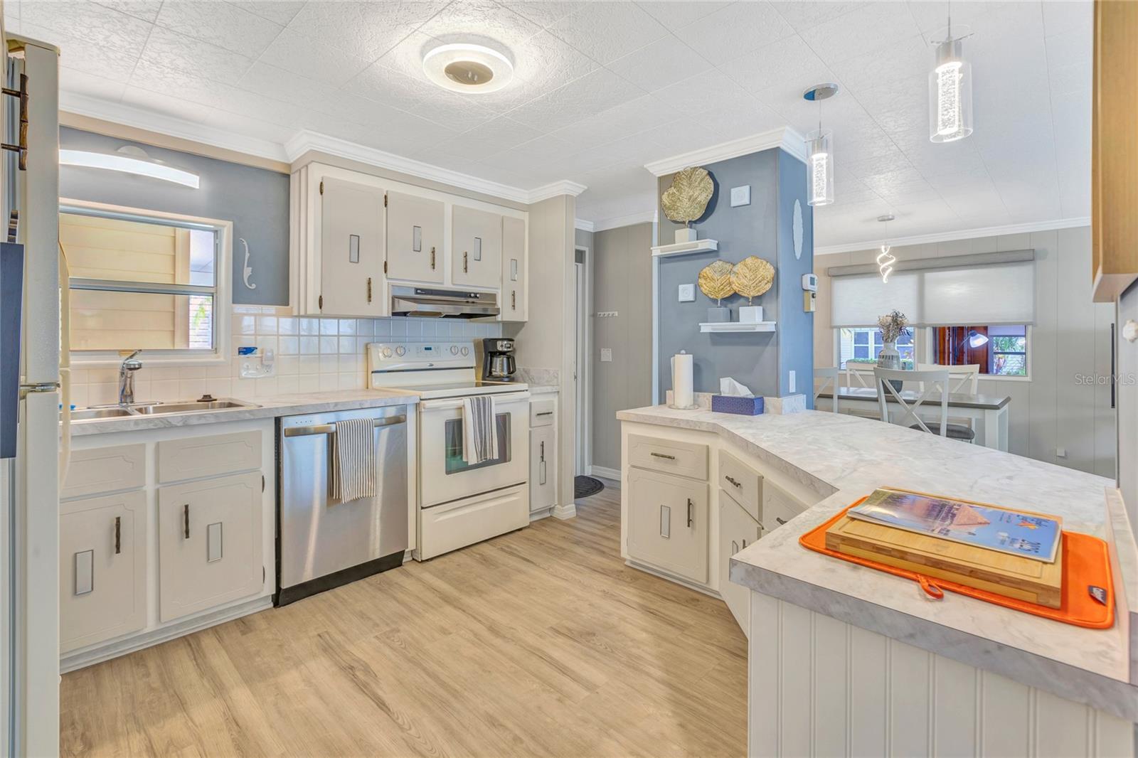 Image 6 of 83 For 2100 Kings Highway 289