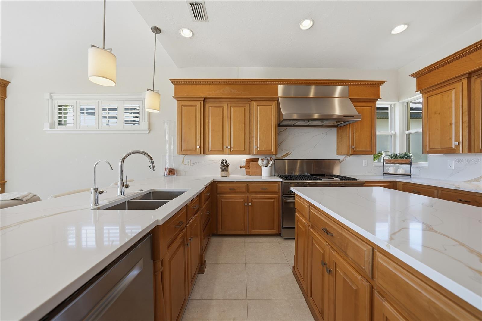 Image 17 of 56 For 1245 Whippoorwill Court