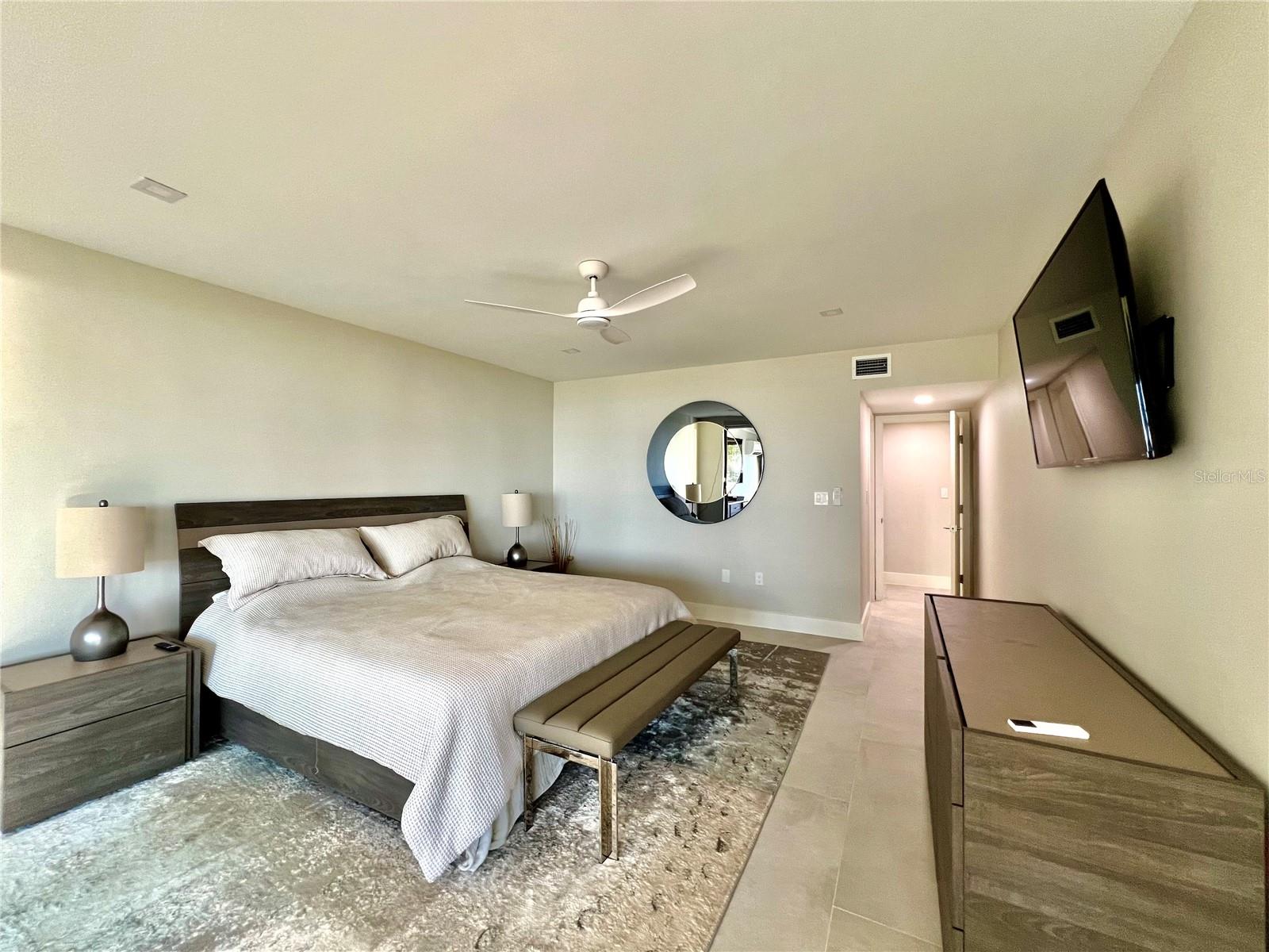 Image 23 of 54 For 3280 Southshore Drive 87a