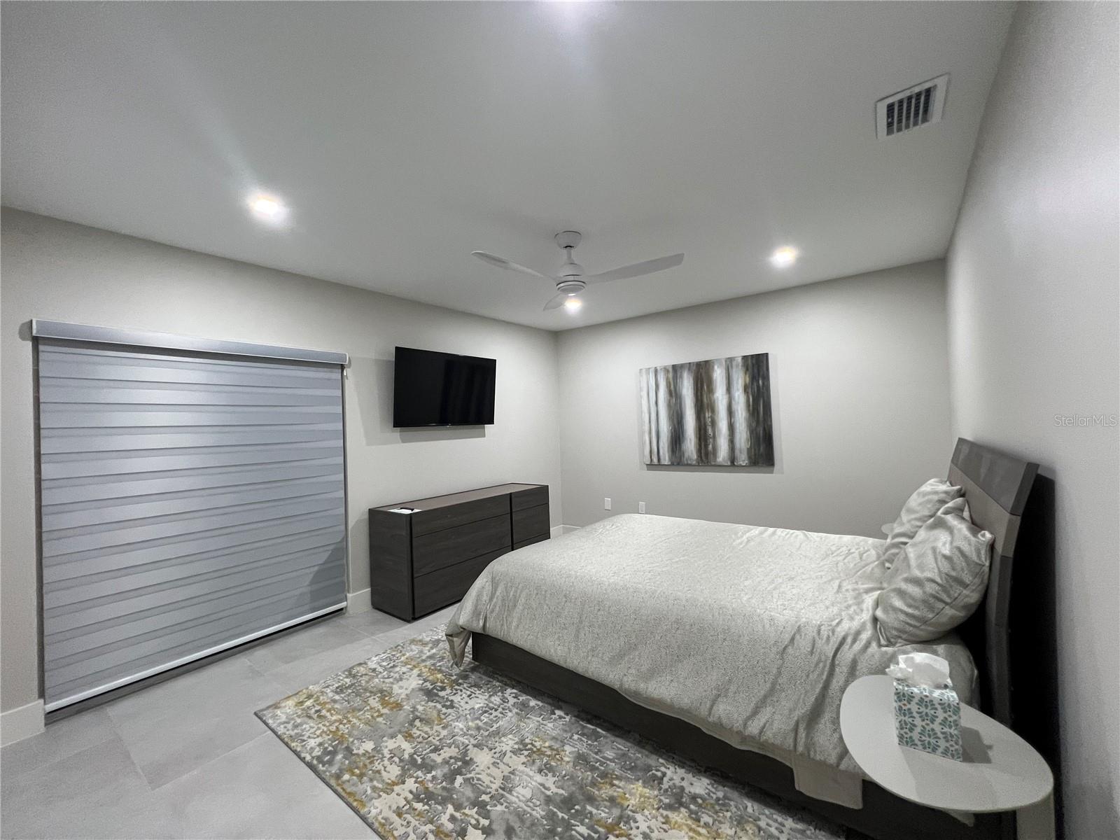 Image 30 of 54 For 3280 Southshore Drive 87a