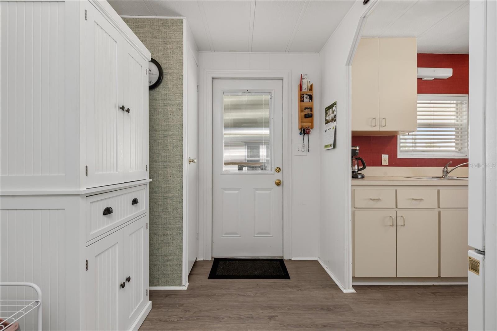 Image 11 of 43 For 511 Crampton Lane