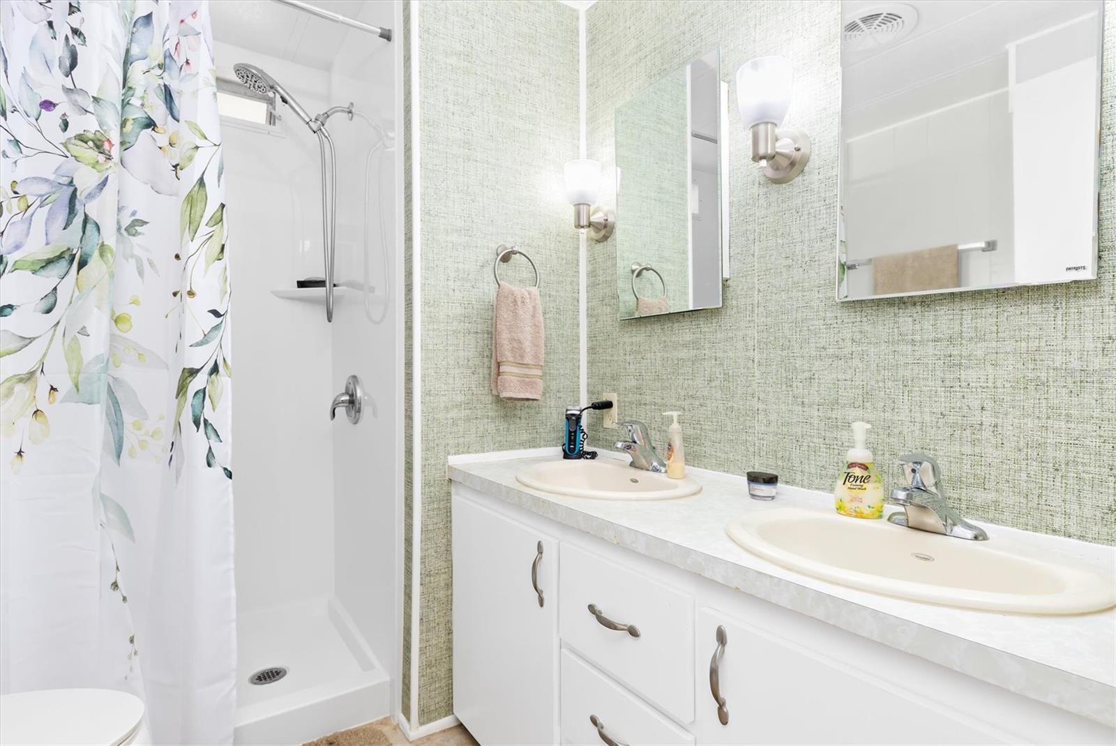 Image 15 of 43 For 511 Crampton Lane