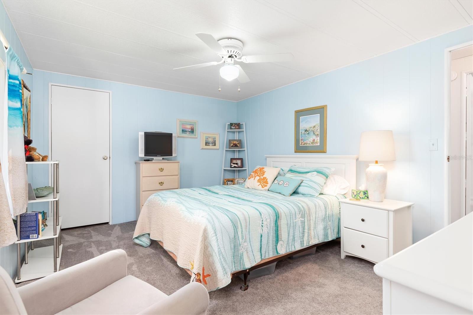 Image 17 of 43 For 511 Crampton Lane