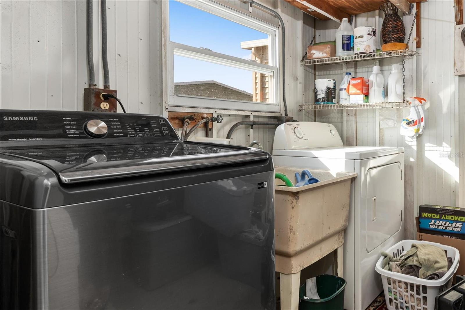 Image 28 of 43 For 511 Crampton Lane