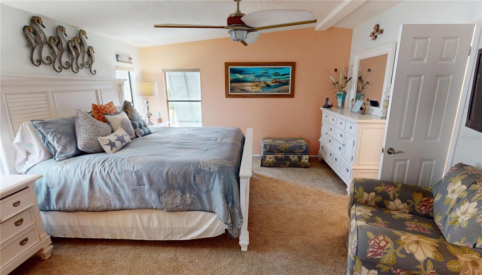 Image 14 of 45 For 5464 River Bay Drive