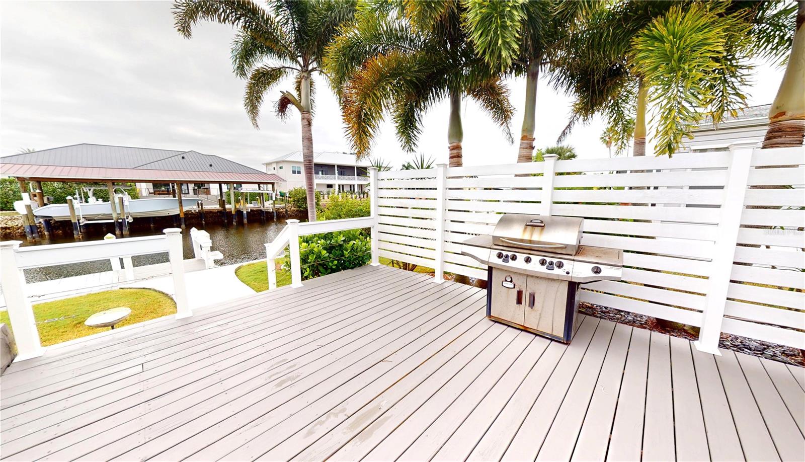 Image 31 of 45 For 5464 River Bay Drive