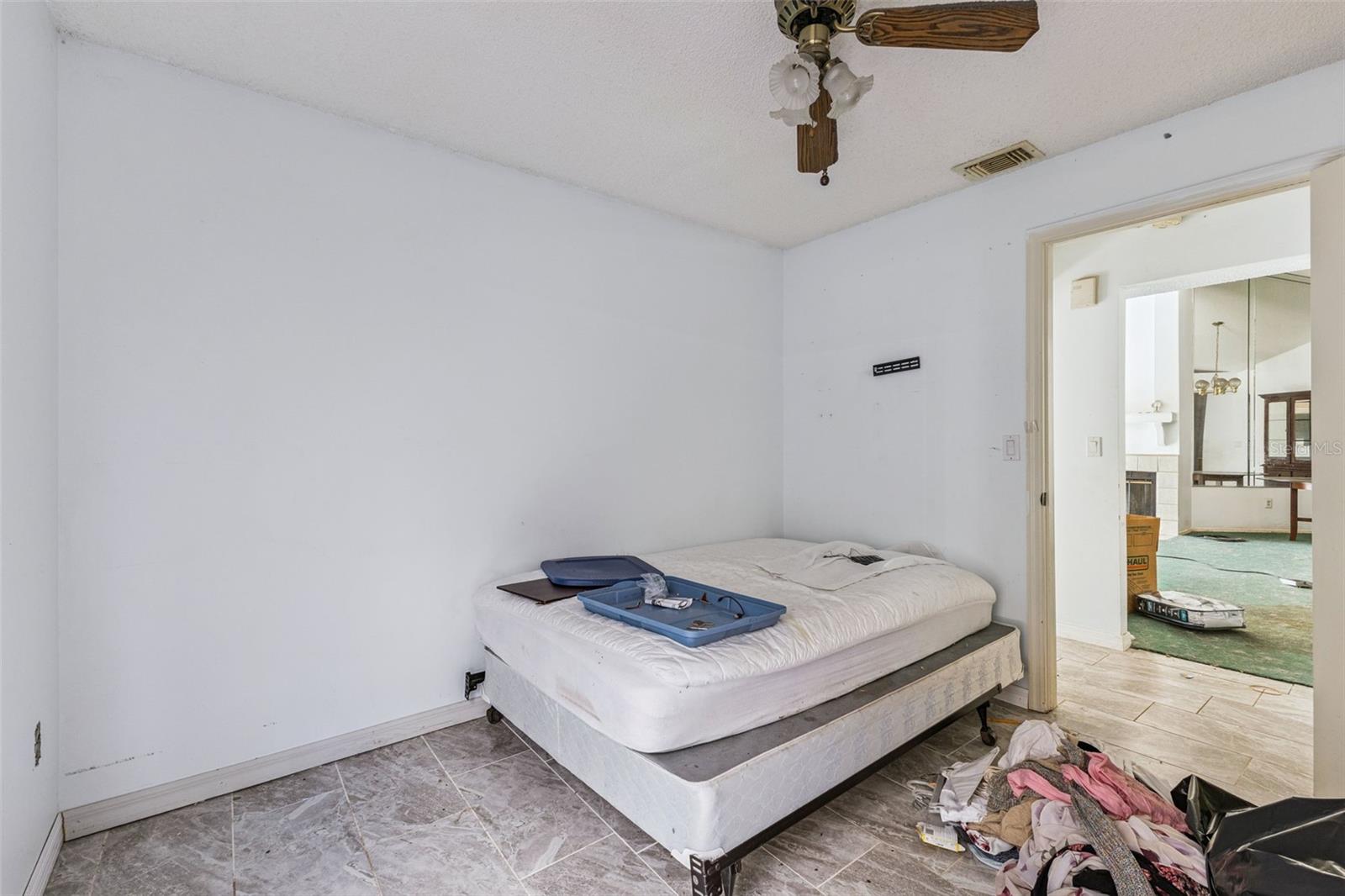 Image 8 of 18 For 595 Silvergate Loop