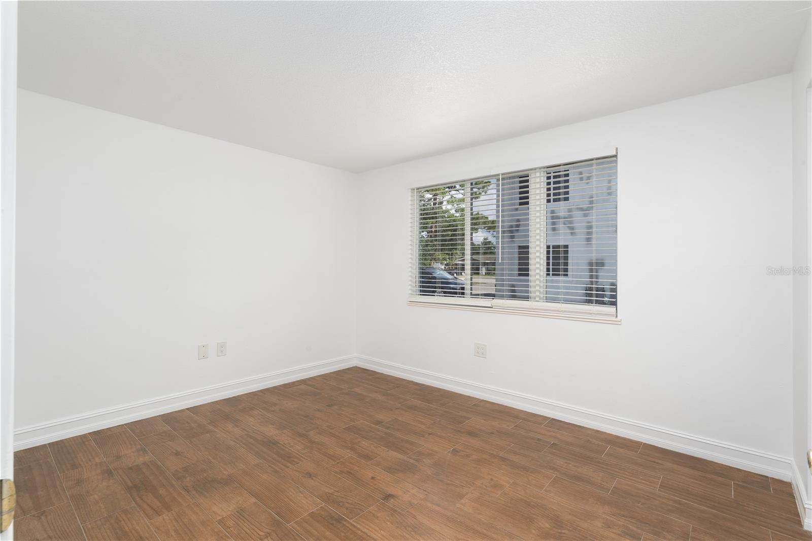 Listing photo id 9 for 22291 Westchester Boulevard 204