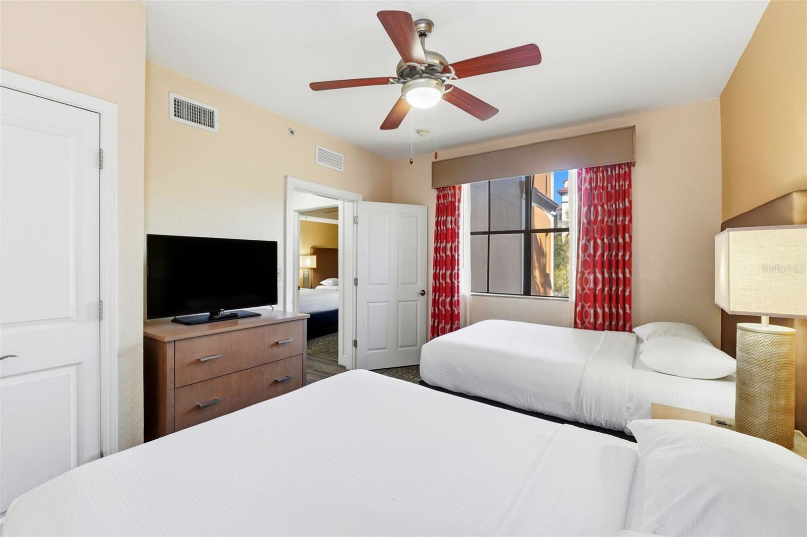 Image 22 of 37 For 12544 Floridays Resort Drive 312b