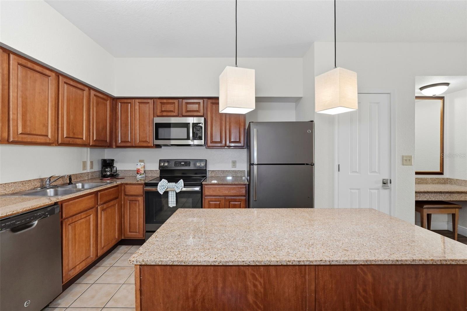 Image 7 of 37 For 12544 Floridays Resort Drive 312b