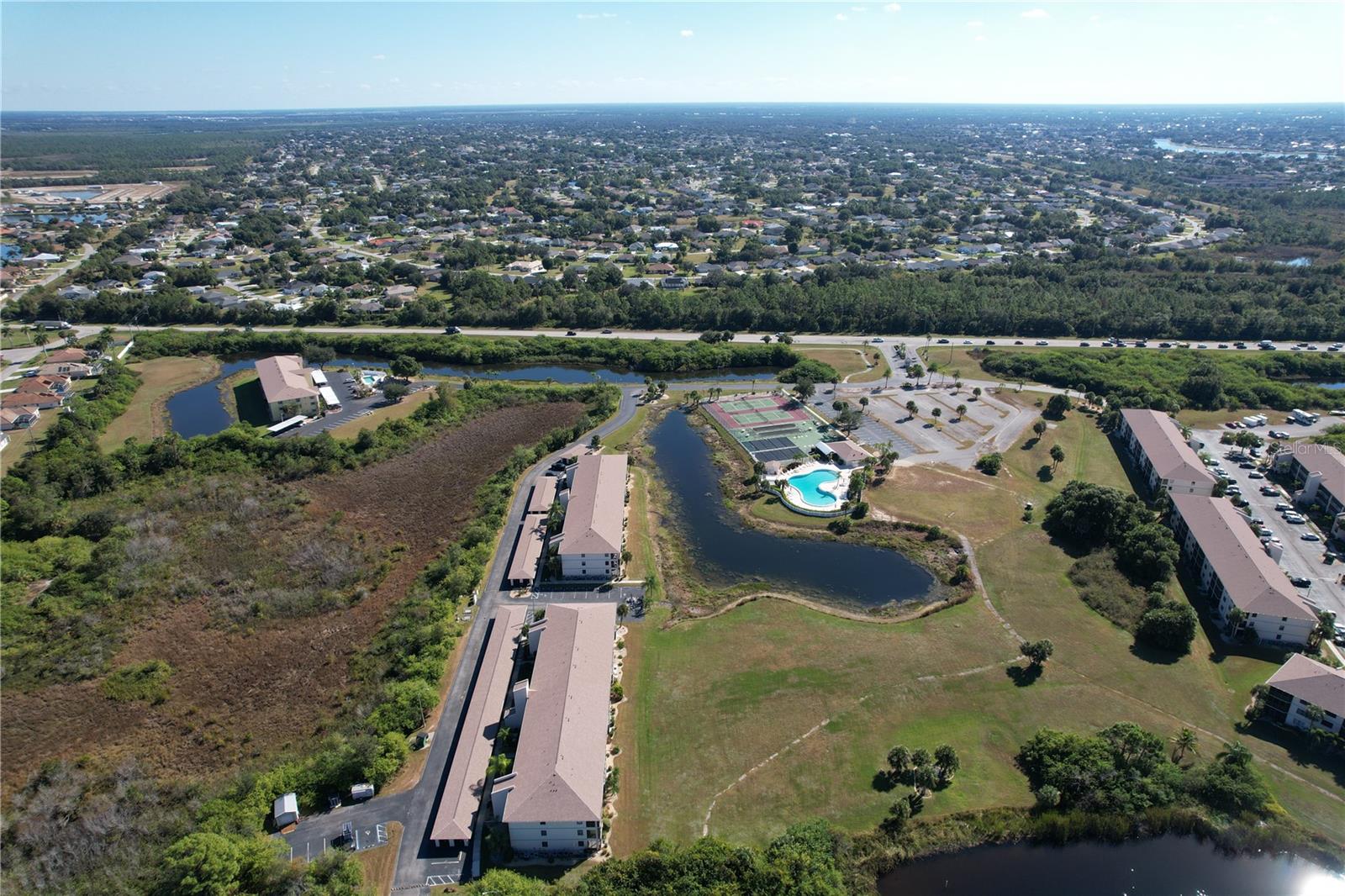 Image 29 of 42 For 175 Kings Highway 1522