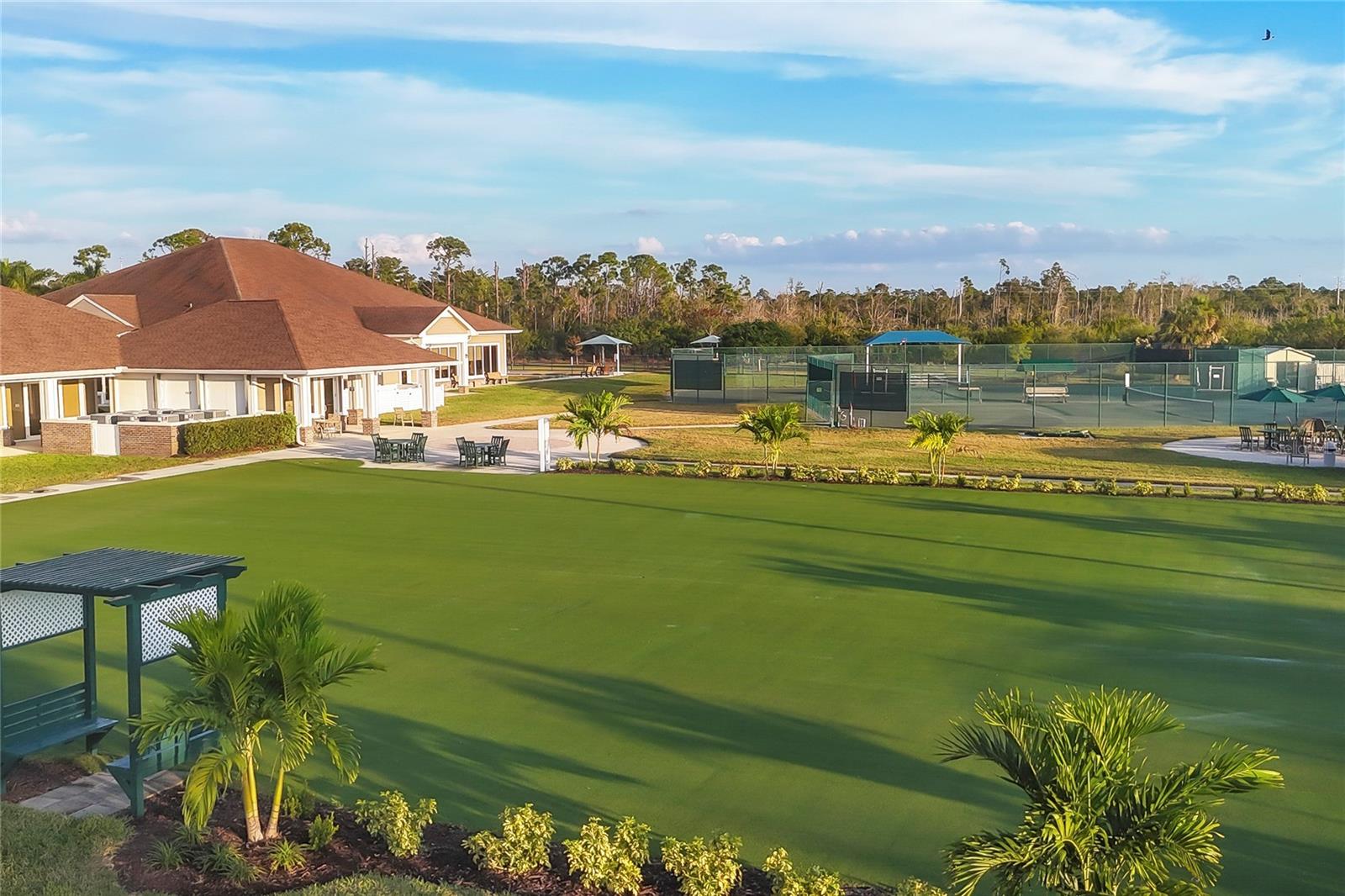 Image 37 of 44 For 4746 Club Drive 202