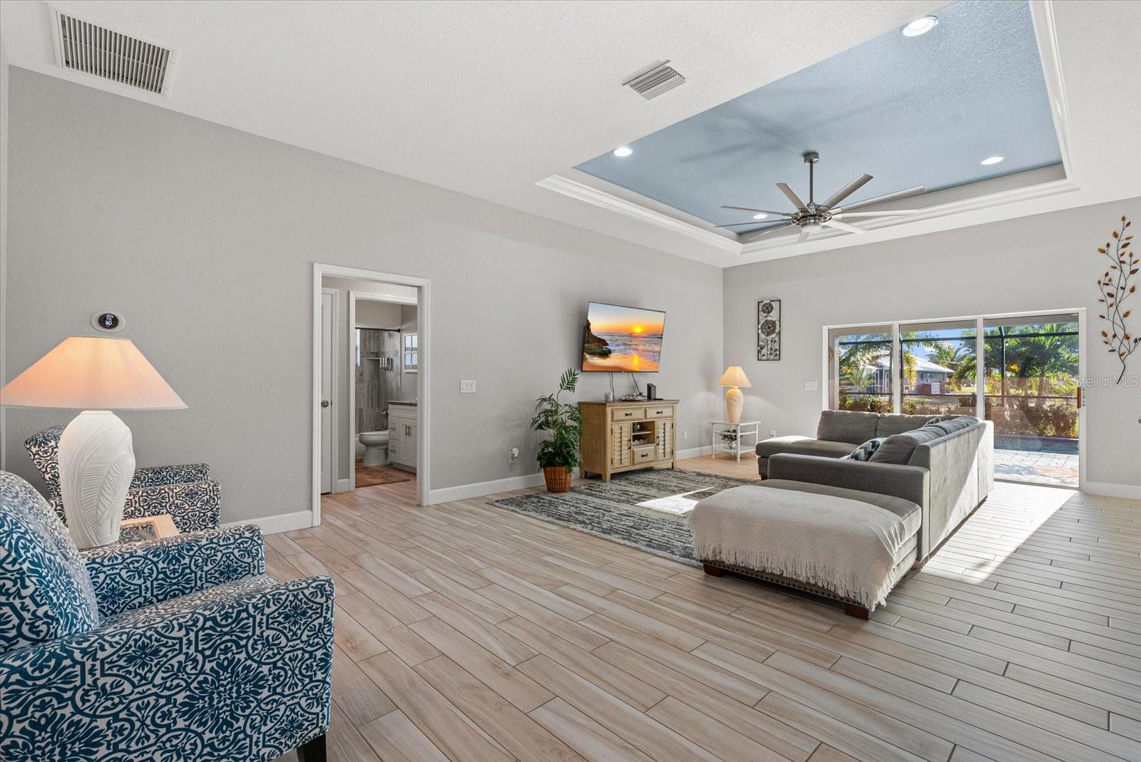 Image 5 of 41 For 215 Antis Drive