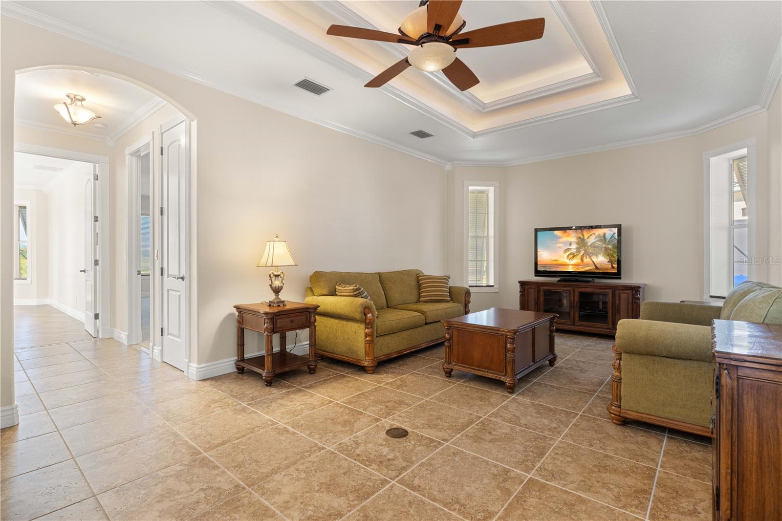 Image 10 of 70 For 8289 Aviary Road